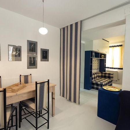 Blueyellow Home In Cannaregio Air Conditioning Wifi Venesia Bagian luar foto